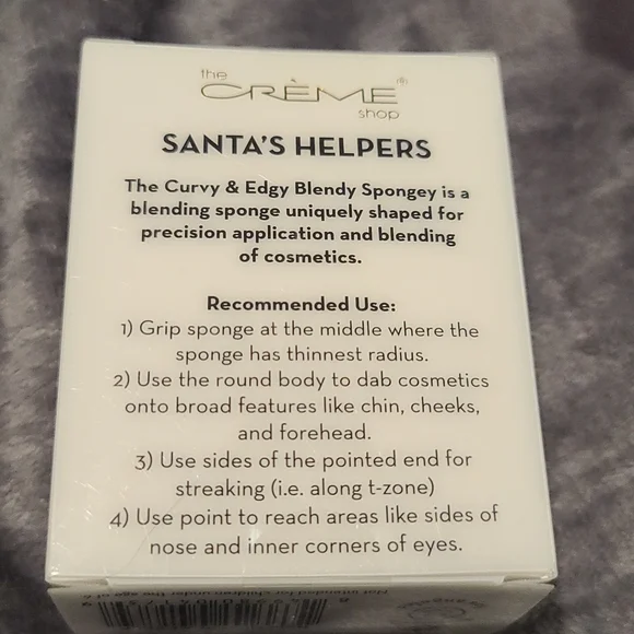 Brand new 2 for 1 blendy spongey by the Crème Shop - Picture 3 of 6